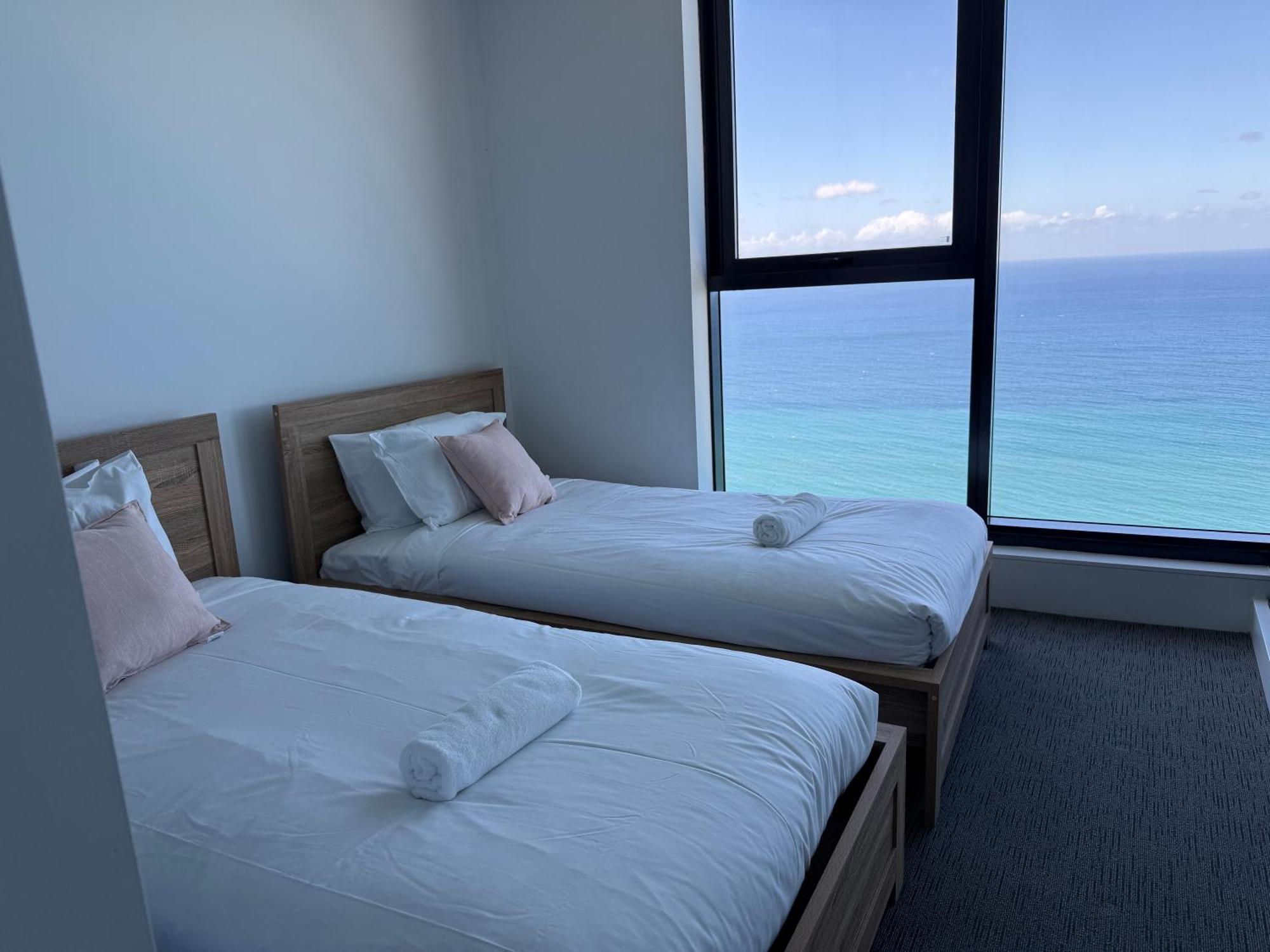 Surfers Paradise New Beachfront Apartments Gold Coast Eksteriør bilde